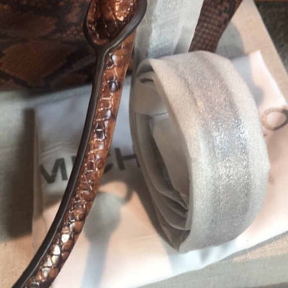 NWT Michael Kors Elson satchel w crossbody strap vegan leather dust bag 15x10x6 - Picture 7 of 11